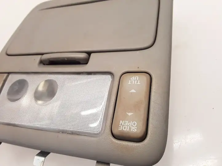 Toyota RAV 4 (XA20) (2000 - 2005) 859200W010 Передняя подсветка — фото 5