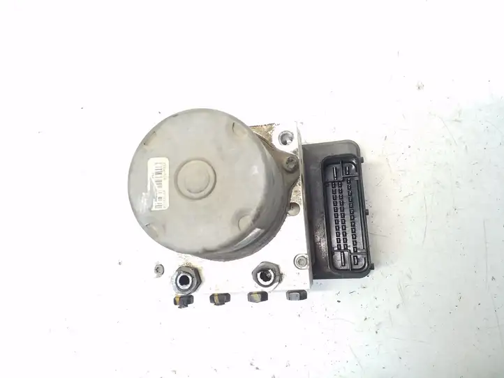 Kia Sportage (2014 - 2016) ABS блок — фото 2