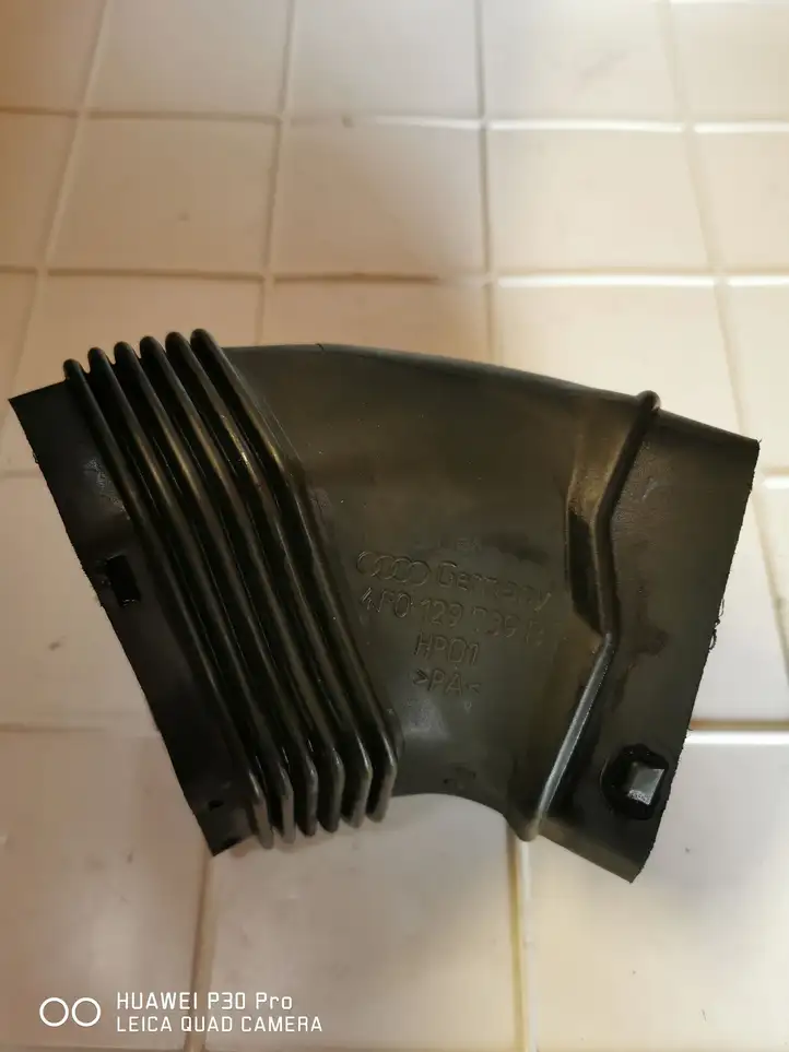 Audi A6 Allroad C6 (2006 - 2008) 4F0129739B Детали воздухозаборника — фото 1
