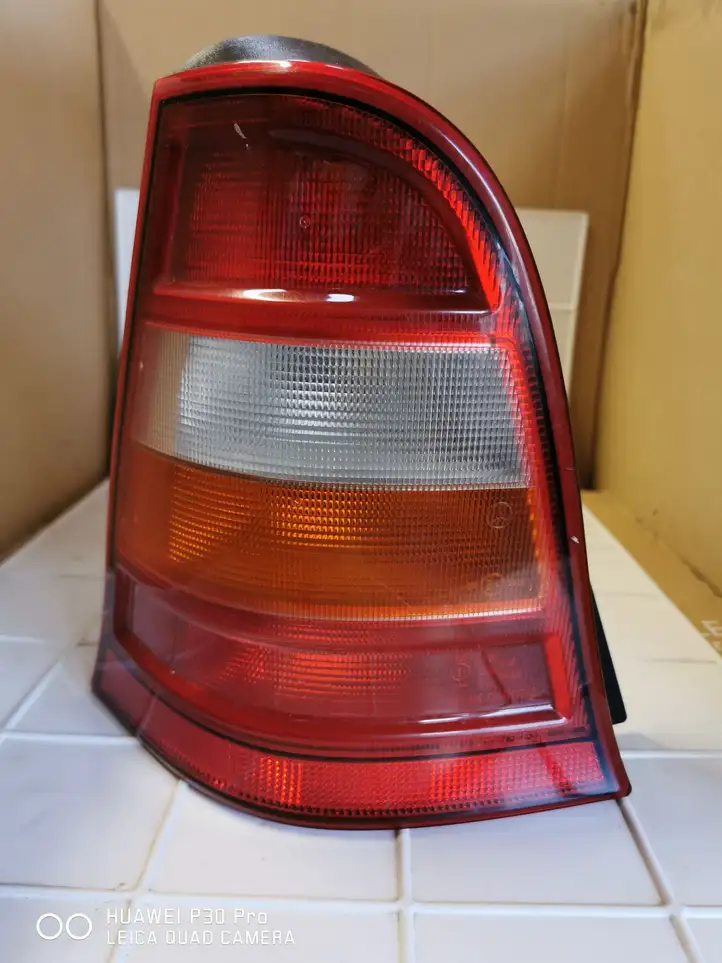 Mercedes-Benz A W168 (1997 - 2004) 1688200164 Задний фонарь в кузове — фото 1