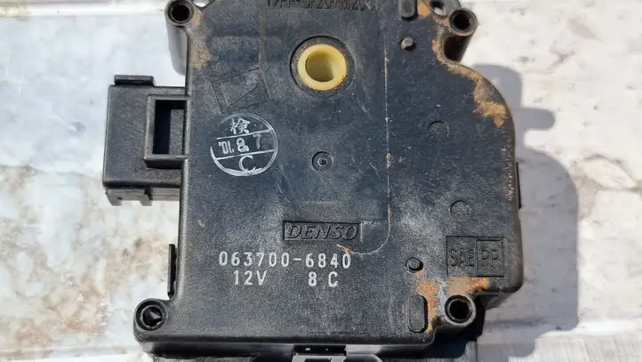 Honda Accord (1999 - 2002) 0637006840 Двигатель задвижки потока воздуха — фото 4