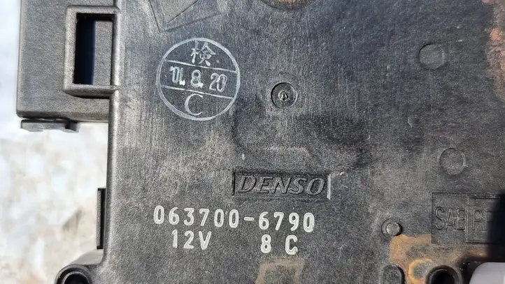 Honda Accord (1999 - 2002) 0637006790 Двигатель задвижки потока воздуха — фото 5
