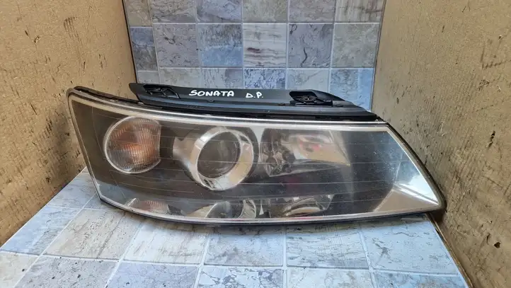 Hyundai Sonata (2003 - 2007) 921023KXXX Передняя фара — фото 1