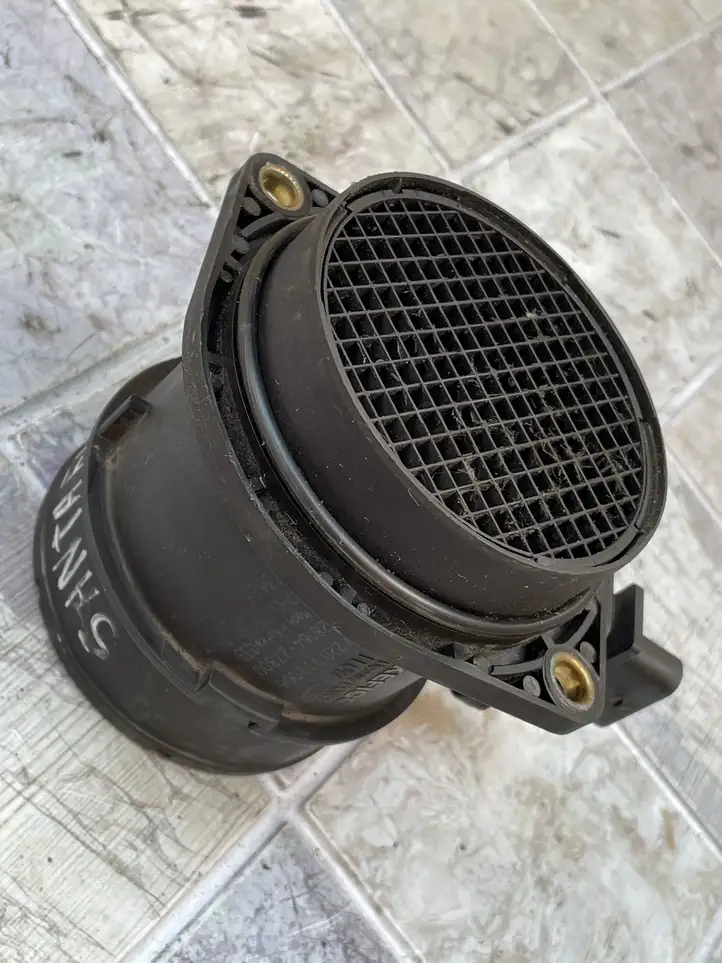 Hyundai Santa Fe (2005 - 2009) 9220930006 Датчик массового расхода воздуха — фото 2