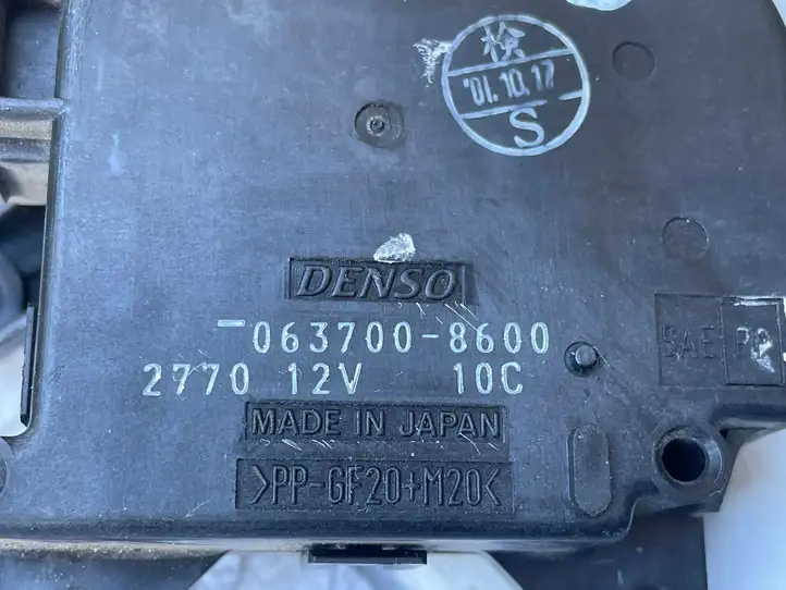 Toyota Avensis Verso (2001 - 2004) 0637008600 Двигатель задвижки потока воздуха — фото 3