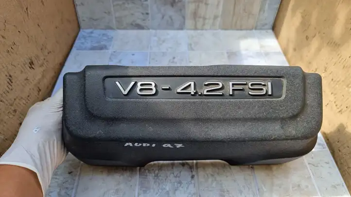 Audi Q7 4L (2005 - 2009) 079103927K Крышка двигателя декоративная — фото 3