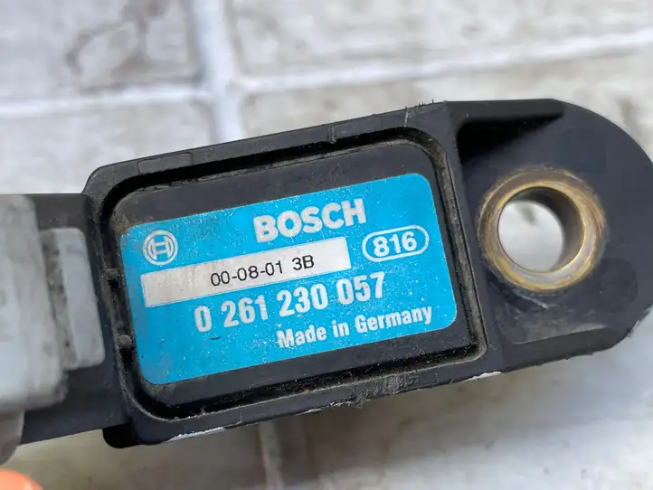 Peugeot 607 (2000 - 2004) 0261230057 Датчик давления воздуха впуска — фото 2