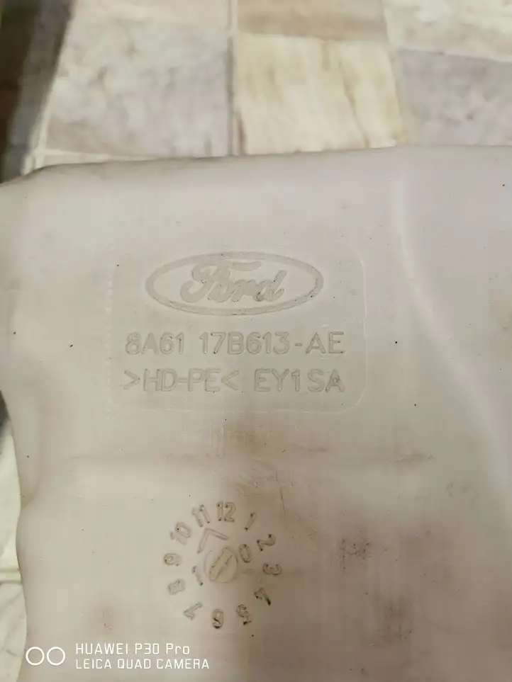 Ford Fiesta (2000 - 2005) 8A6117B613 Бачок омывателя стекла — фото 3
