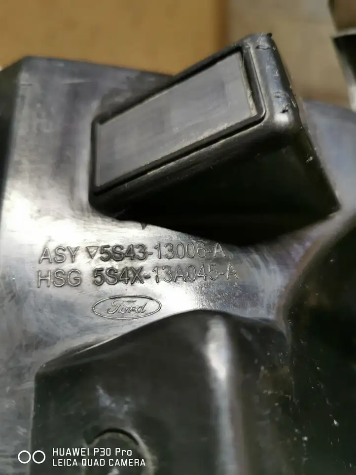 Ford Focus (2005 - 2008) ASYV5S4313006A Передняя фара — фото 4