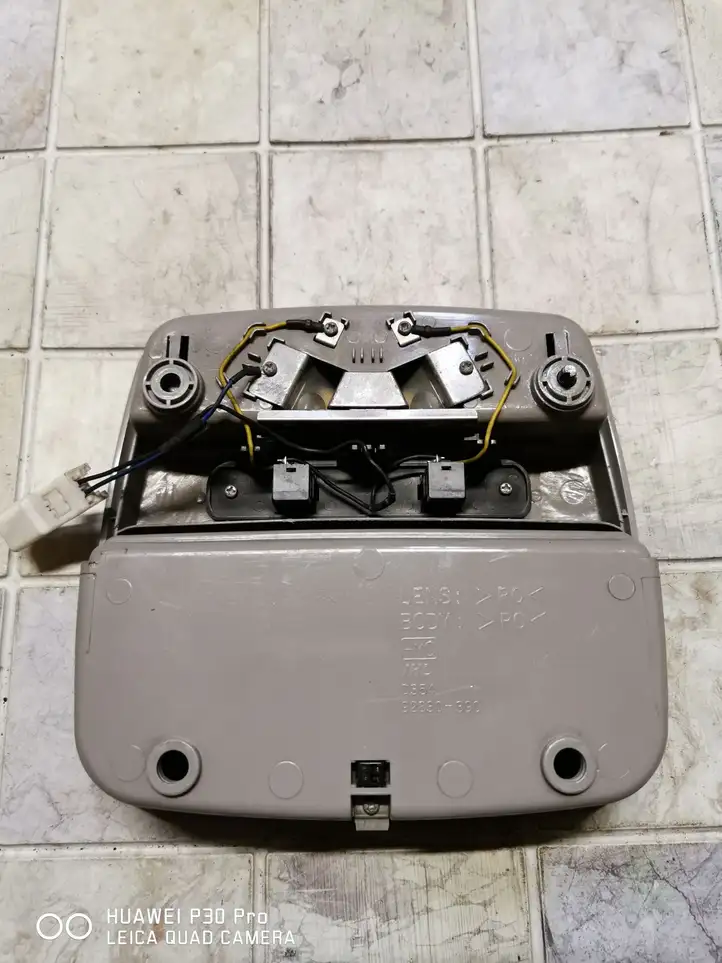 Hyundai Santa Fe (2000 - 2005) 92830390 Передняя подсветка — фото 2