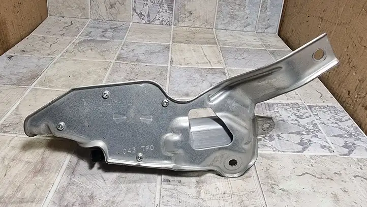 Honda Jazz (2008 - 2014) 043TF0 Двигатель стеклоочистителя заднего стекла — фото 4