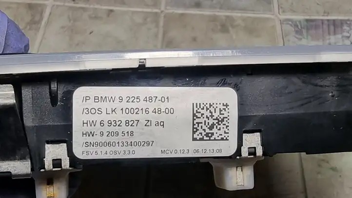 BMW X1 E84 (2009 - 2015) 922548701 Передняя подсветка — фото 3