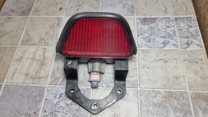 Toyota Corolla E120 E130 (2004 - 2007) 54533721 Дополнительный стоп фонарь — фото 1