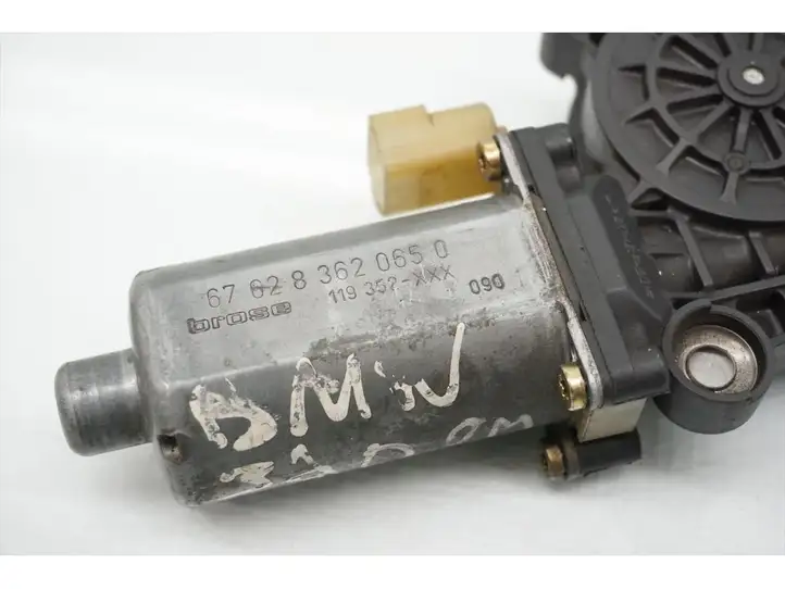 BMW 5 E60 E61 (2004 - 2010) 8362065 Стеклоподъемник задней двери — фото 4