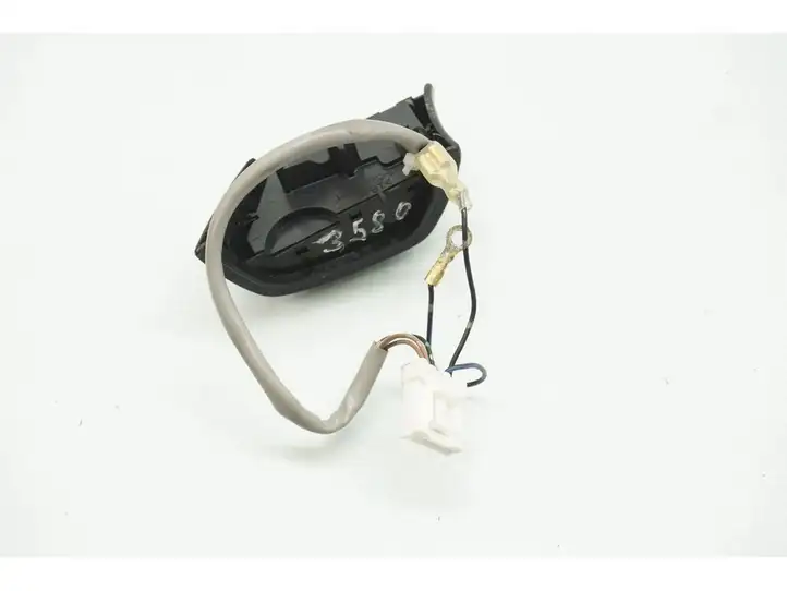 Mazda 5 (2005 - 2010) 153769 Кнопки на рулевом колесе — фото 3