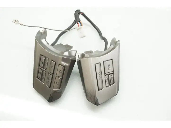 Subaru Outback (2007 - 2009) Кнопки на рулевом колесе — фото 1