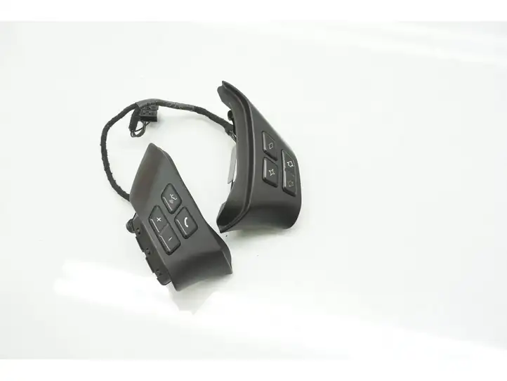 BMW 3 E90 E91 (2005 - 2012) 6959894 Кнопки на рулевом колесе — фото 1