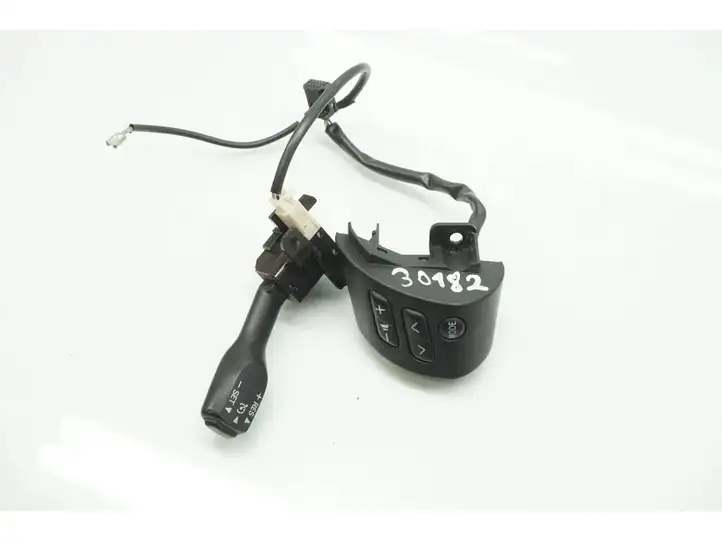 Toyota RAV 4 (XA20) (2000 - 2005) Кнопки на рулевом колесе — фото 1