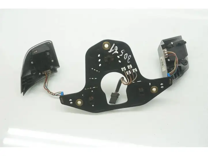 Opel Vectra C (2002 - 2005) 88119803 Кнопки на рулевом колесе — фото 3