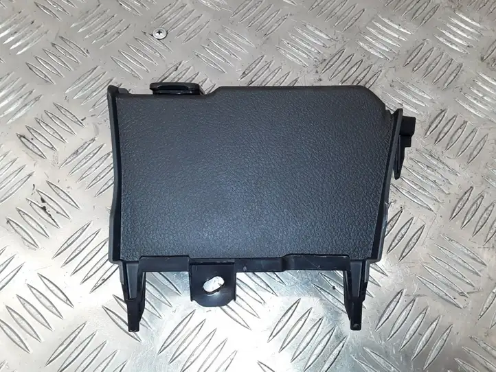 Toyota Auris E180 (2012 - 2018) 5543402200 Накладка прикуривателя — фото 4