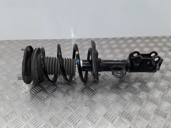 Toyota Auris E180 (2012 - 2018) 4852002880 Передняя стойка амортизатора — фото 1