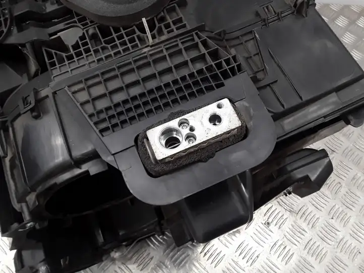 Nissan Note (E11) (2006 - 2014) N106156E Комплект системы вентиляции салона — фото 2
