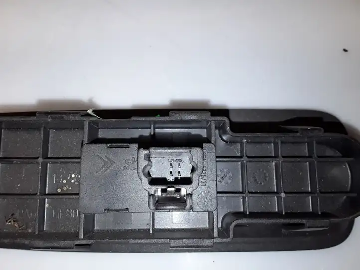 Peugeot 807 (2002 - 2011) 14893750XT Блок кнопок стеклоподъемников — фото 6