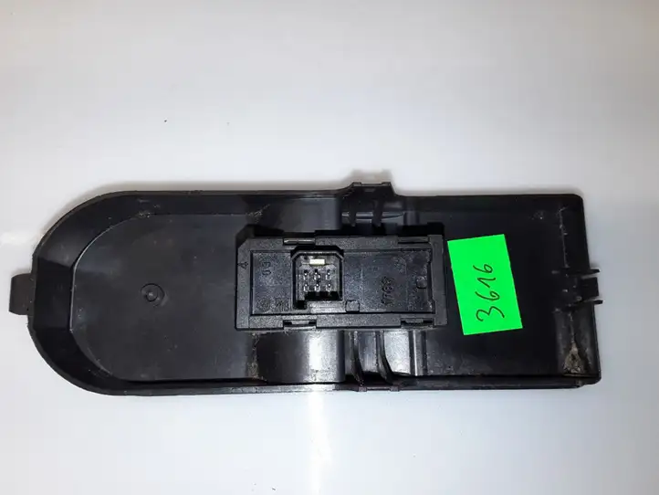 Opel Astra H (2004 - 2009) 13197132 Кнопка стеклоподъемников — фото 4