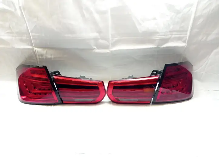 BMW 3 F30 F35 F31 (2012 - 2018) 7736912107 Комплект задних фонарей — фото 1