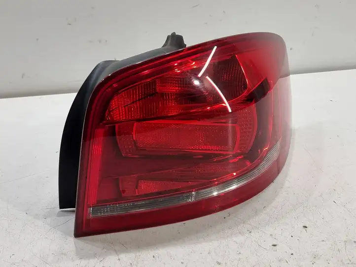 Audi A3/S3 8P (2008 - 2013) 8P3945096 Задний фонарь в кузове — фото 1