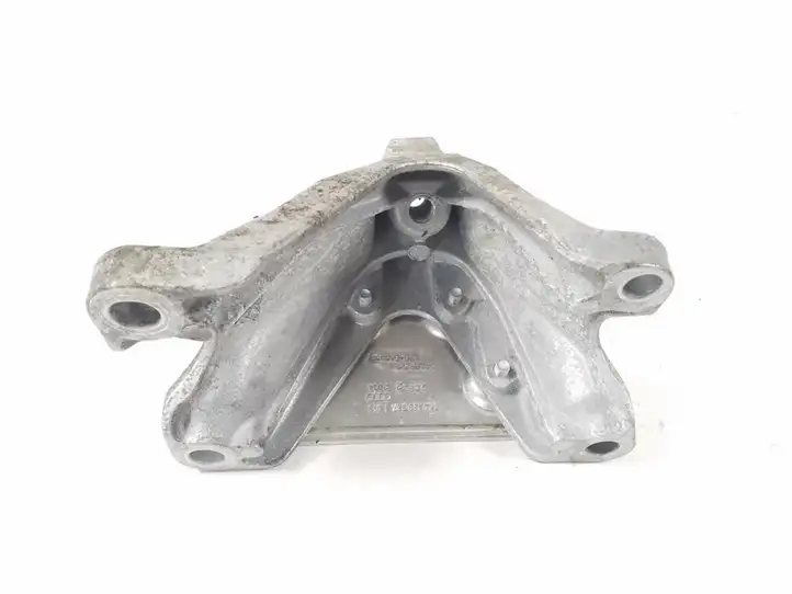 Audi A4 S4 B8 8K (2011 - 2015) 8K0199307BF Кронштейн двигателя — фото 1