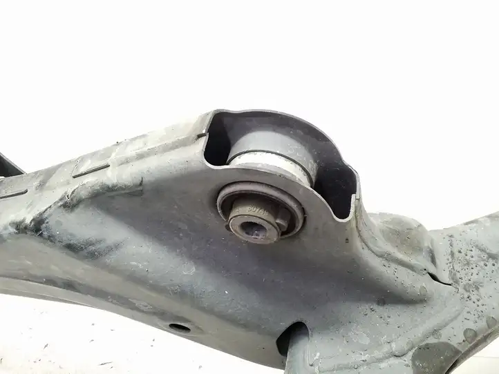 Chrysler Pacifica (2016 - )   Задняя траверса