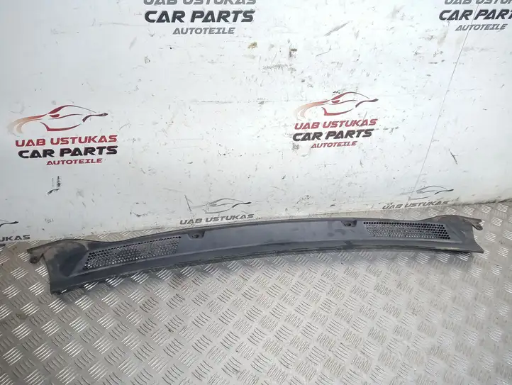 Opel Astra J (2009 - 2012) 13318718 Жабо стеклоочистителей — фото 2