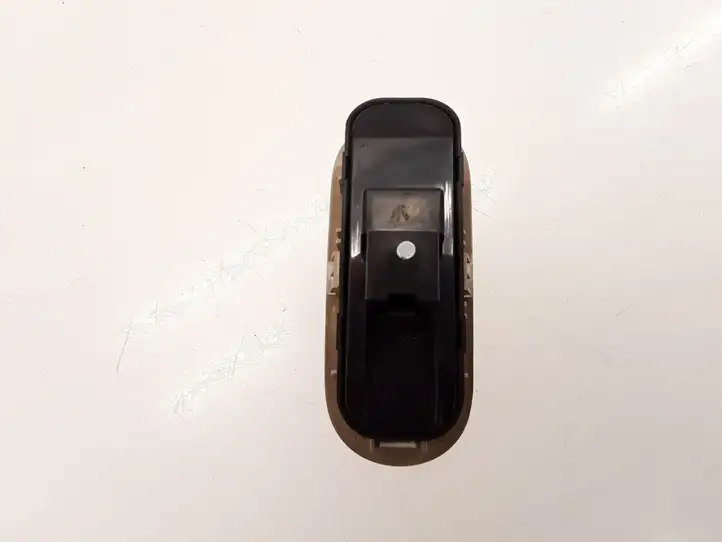 Kia Carnival (2006 - 2014) 202006138 Кнопка стеклоподъемников — фото 2