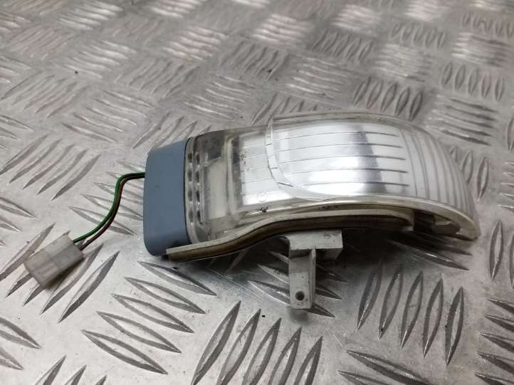 Volkswagen Touran I (2003 - 2010)  1T0949102A Поворотный фонарь в зеркале