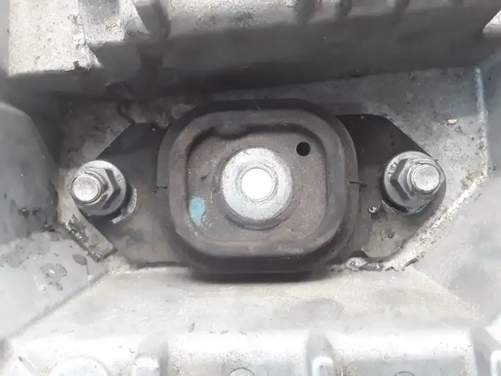 Renault Clio III (2005 - 2012) 11254AX600 Кронштейн двигателя — фото 3