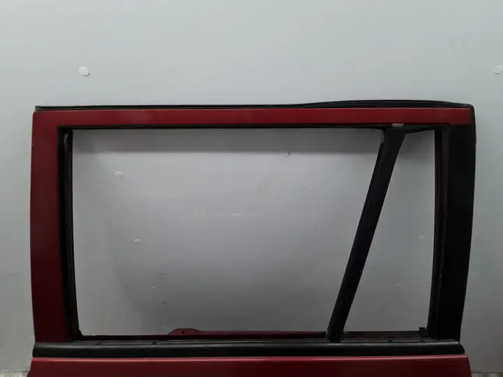 Mazda Demio (1996 - 2002) 22K Задняя дверь — фото 8