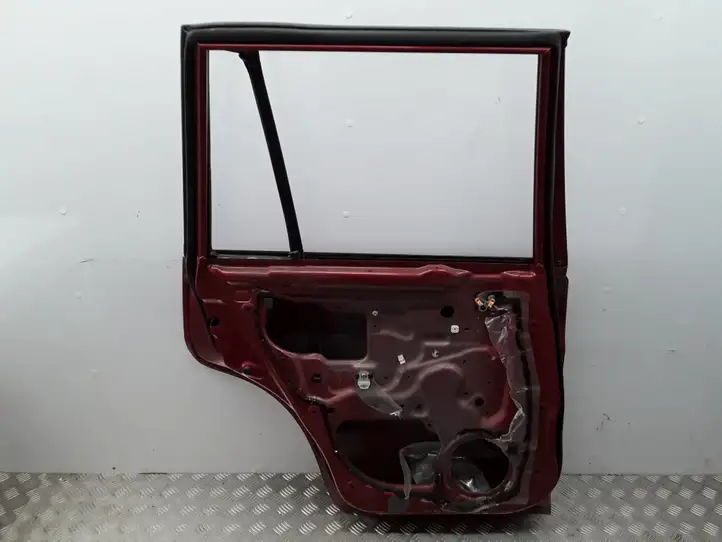 Mazda Demio (1996 - 2002) 22K Задняя дверь — фото 9