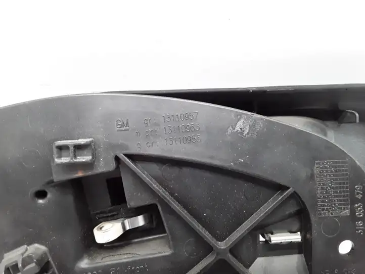 Opel Corsa C (2003 - 2006) 13110957 Внутренняя ручка двери — фото 2