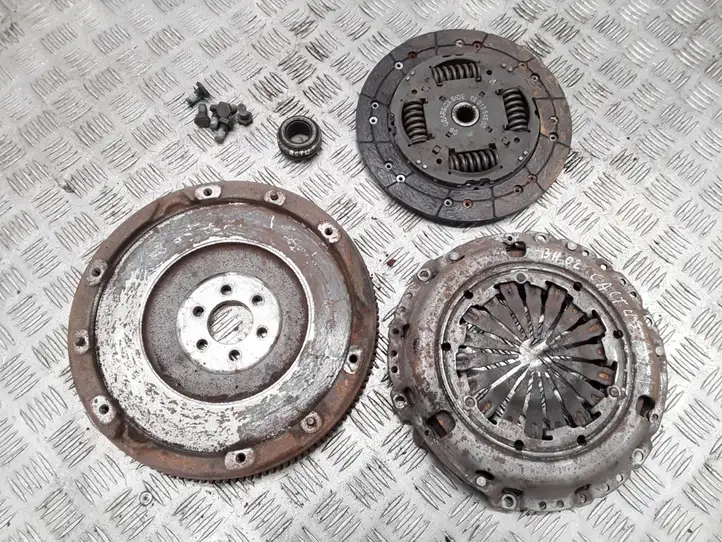 Citroen C4 Cactus (2014 - 2017) 9801354980 Маховик двигателя — фото 1