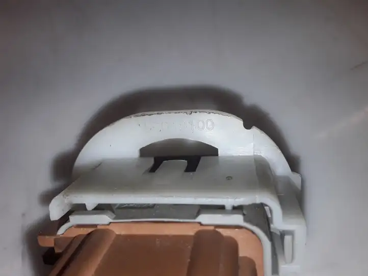 Renault Clio III (2005 - 2012) 156018100 Кнопка стеклоподъемников — фото 4
