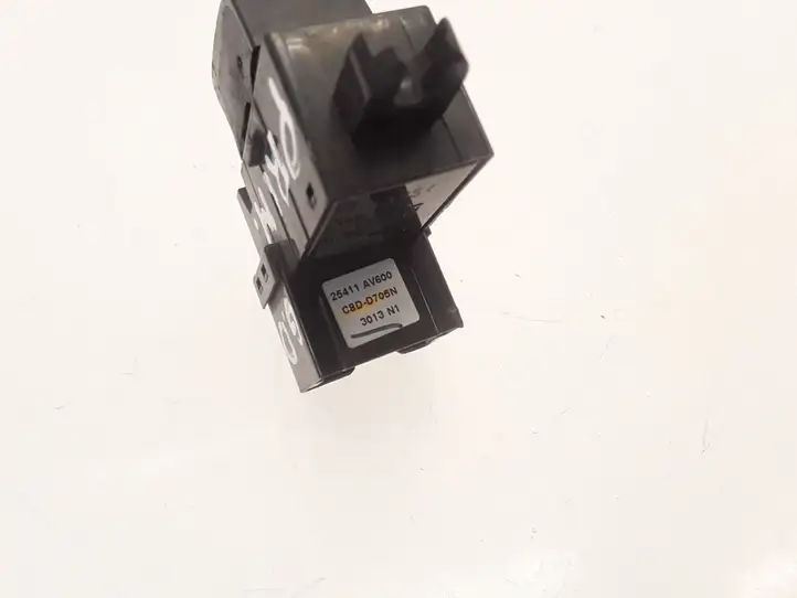 Nissan Primera (2001 - 2008) 25411AV600 Блок кнопок стеклоподъемников — фото 2
