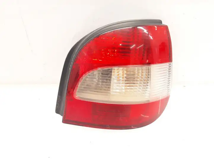 Renault Scenic I (1996 - 2003) 7700428055 Задний фонарь в кузове — фото 1