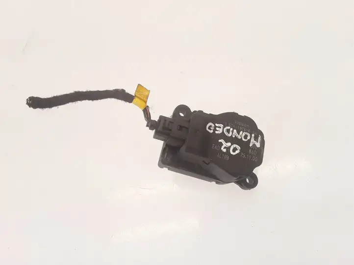 Ford Mondeo Mk III (2000 - 2007) 1S7H19E616AA Двигатель задвижки потока воздуха — фото 1