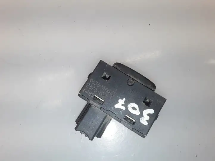 Peugeot 307 CC (2001 - 2005) 96360166XT Блок кнопок стеклоподъемников — фото 3