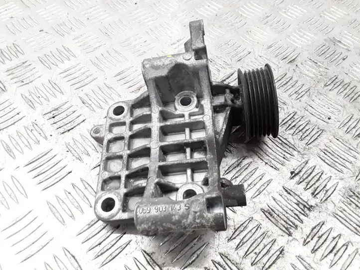 Audi A5 8T 8F (2007 - 2011) 059903143S Кронштейн генератора — фото 1