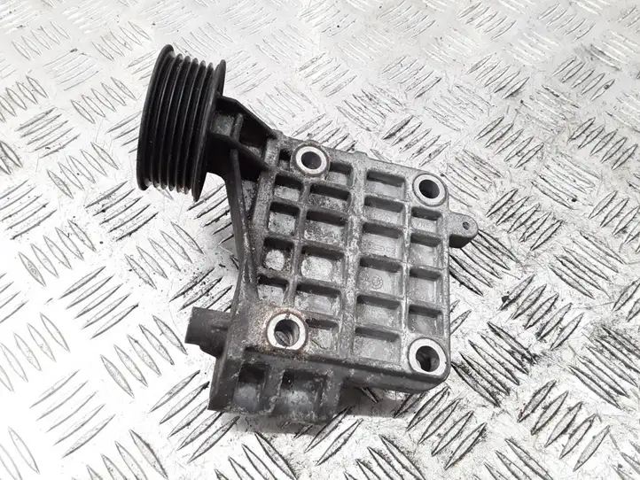 Audi A5 8T 8F (2007 - 2011) 059903143S Кронштейн генератора — фото 4