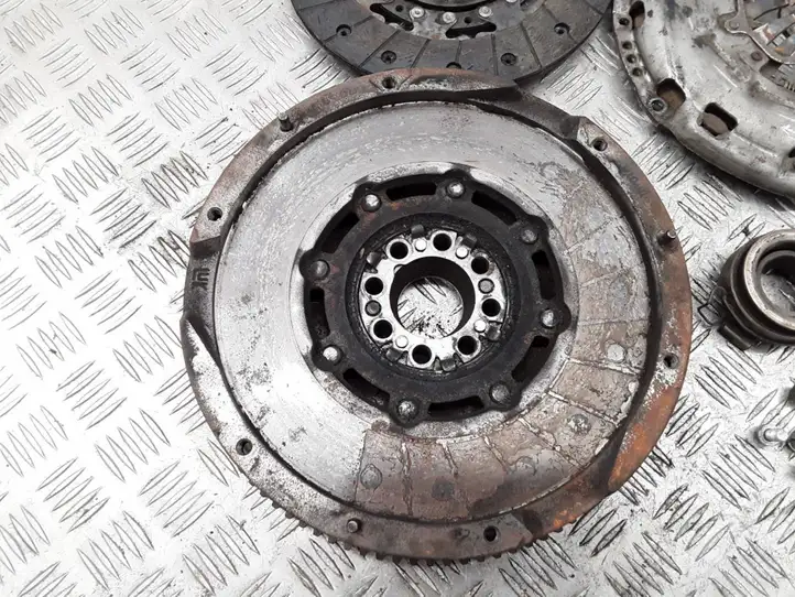 Toyota Auris E180 (2012 - 2018) 3125005210 Комплект сцепления — фото 3