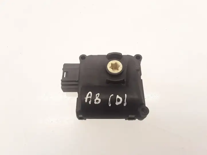 Audi A8 S8 D3 4E (2002 - 2005) 0132801323 Двигатель задвижки потока воздуха — фото 1