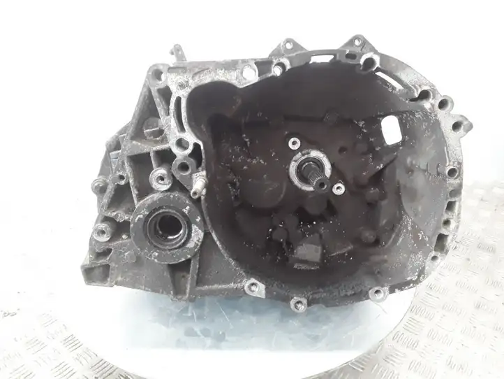 Nissan Almera N16 (2000 - 2010) 8200125663 МКПП 5-ступенчатая — фото 1